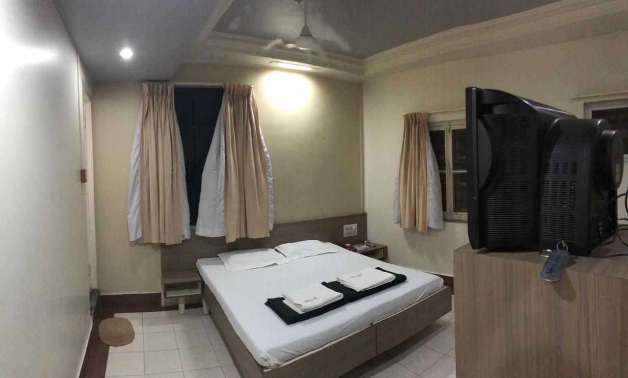 Hotel Satkar Cafeteria Belagavi Zewnętrze zdjęcie