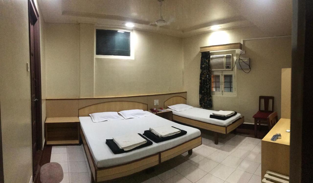 Hotel Satkar Cafeteria Belagavi Zewnętrze zdjęcie